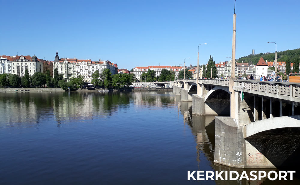 prague02.jpg