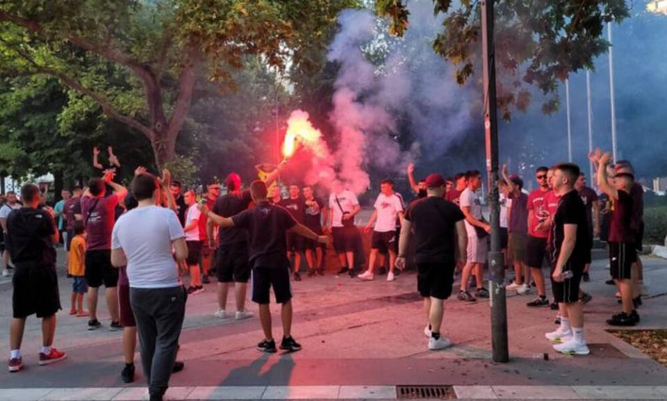 Οπαδοί της ΑΕΛ γιόρτασαν την αποχώρηση Κούγια! (video)