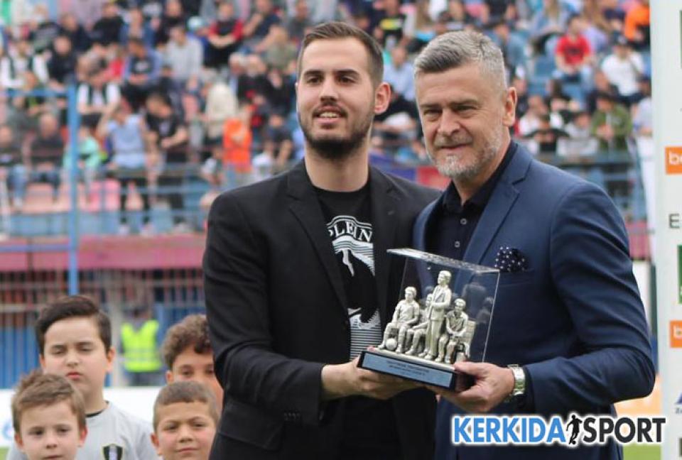 Μπίκας: "Έρμαια της Super League"