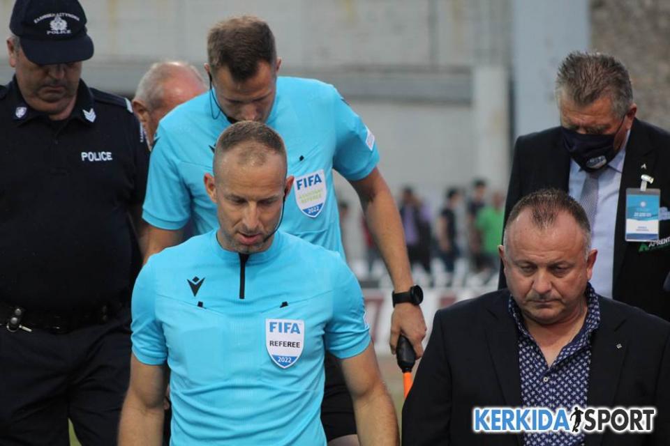 Έπιασε... τόπο το "ντου" των Λαμιωτών στους Ούγγρους διαιτητές!