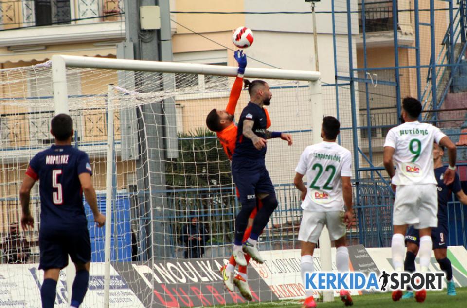 Σκόνδρας: "Θα πάμε στη Λειβαδιά για την άνοδο" - Λιάγκας: "Καλώ όλη την πόλη στο γήπεδο"