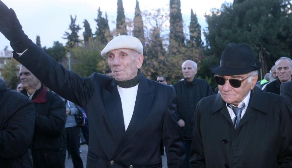 «Έφυγε» ο Κώστας Καραπατής