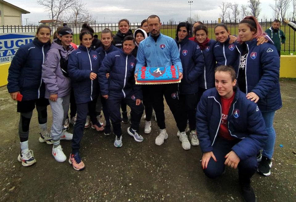 Έκοψαν την πρωτοχρονιάτικη πίτα τους οι Veria Ladies