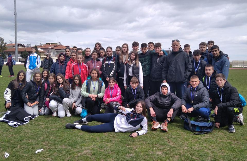 Αξιόλογες επιδόσεις των αθλητών του Βικέλα Βέροιας στους σχολικούς αγώνες της Νάουσας