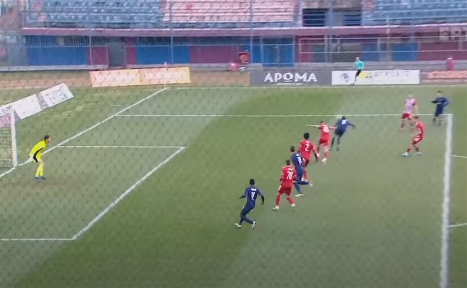 Η "λάσπη" συνεχίζεται...