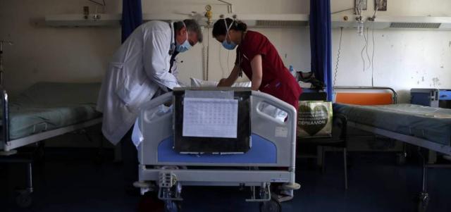 Προανήγγειλε νέα μέτρα μέσα στη μέρα ο Κικίλιας - «Αυξητικές τάσεις η μετάδοση του ιού»