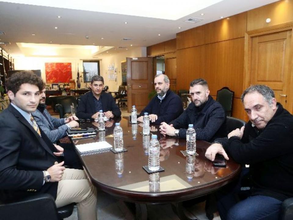 Συναντήθηκε με αντιπροσωπεία της SL2 ο Λευτέρης Αυγενάκης!!!