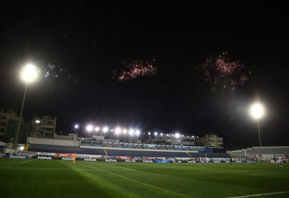 Τι θα γίνει με τα γήπεδα της Super League 1; Θα ανοίξουν πριν τις 12 Φεβρουαρίου;