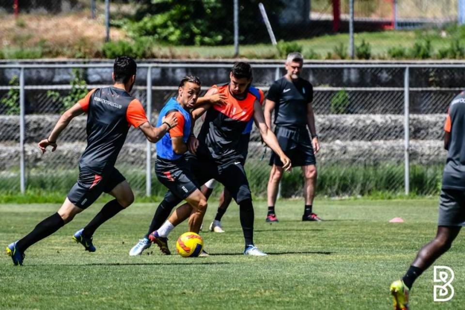 Άτυχος ο Άγγελος Οικονόμου - Υπέστη ρήξη χιαστού!