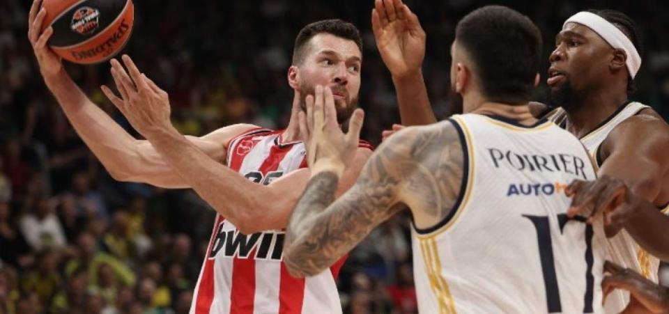 Το όνειρο έσβησε νωρίς για τον Ολυμπιακό, στον τελικό με Παναθηναϊκό η Ρεάλ