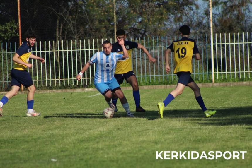 Λευκάδια - ΑΕΠ Βέροιας 3-0: "Καθάρισαν" στην επανάληψη (φωτο)