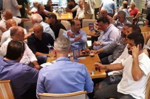 Και με την βούλα οι αδελφοί Μπίκα και ομάδα επιχειρηματιών (φωτο)