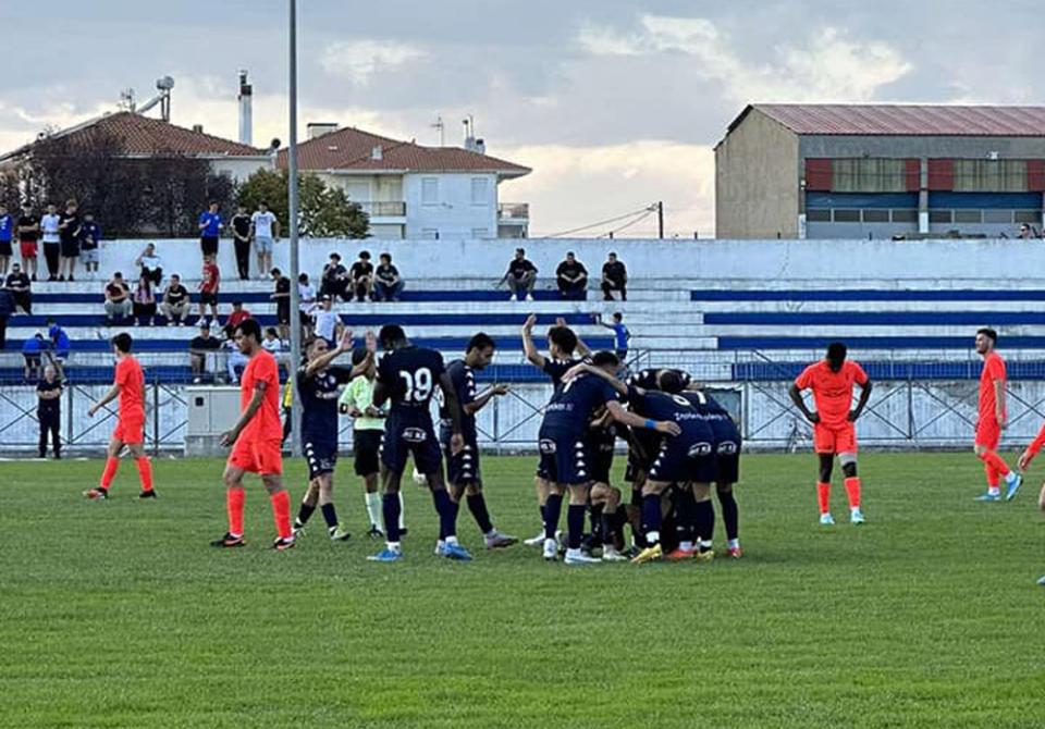 Φωτογραφικά "κλικ" και βίντεο από τον αγώνα του ΝΠΣ Βέροια στην Ορεστιάδα