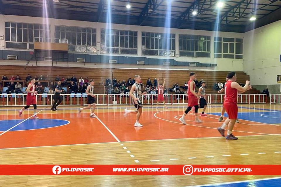 Ήττα από τον Ζαφειράκη αλλά παραμονή στην κορυφή για τους εφήβους του Φιλίππου