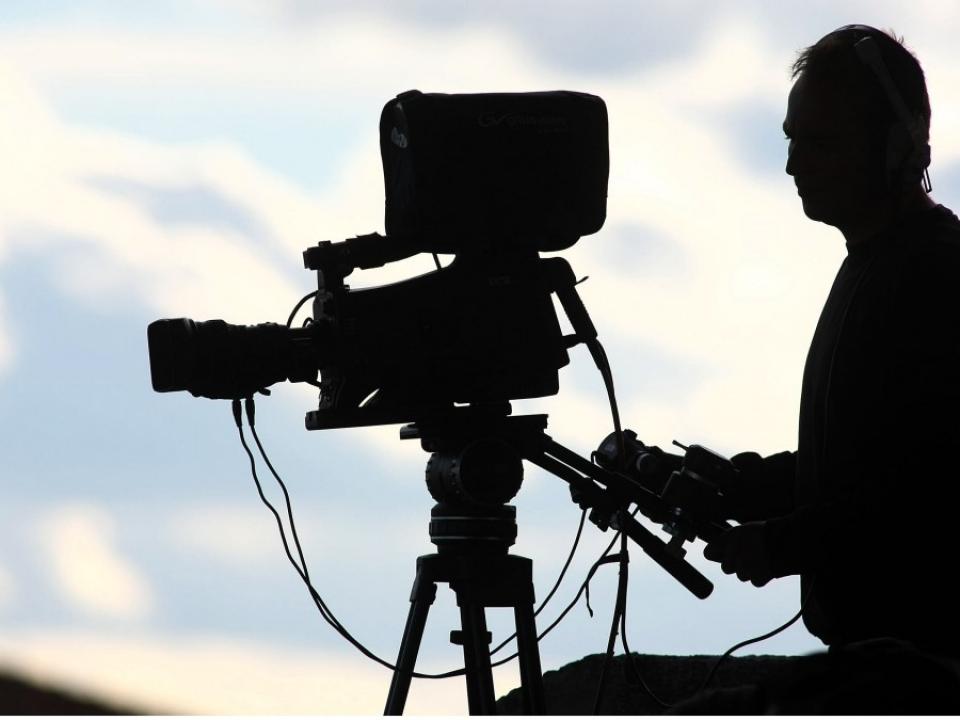 Φοβερή ΕΡΤ!!! Δεν δείχνει το ντέρμπι και θα δείξει το ΒΕΡΟΙΑ - Απόλλων Λάρισας