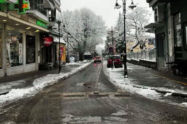 Σε ετοιμότητα ο Δήμος Ηρωικής Πόλεως Νάουσας για την αντιμετώπιση της χιονόπτωσης