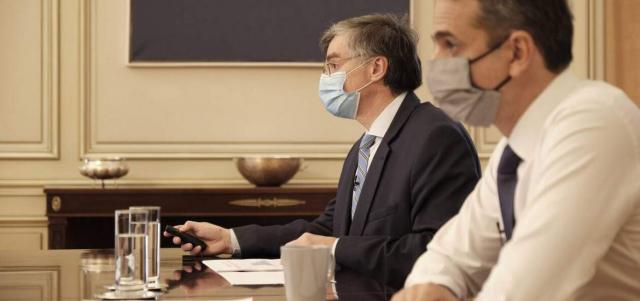 Λοιμωξιολόγοι σε Μητσοτάκη: «Lockdown τις γιορτές - Κλειστά τα πάντα και τα Χριστούγεννα»