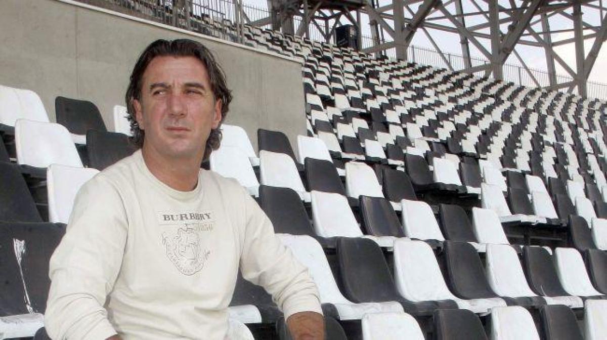 Θρήνος στο ελληνικό ποδόσφαιρο: «Έφυγε» στα 58 του ο Στέφανος Μπορμπόκης
