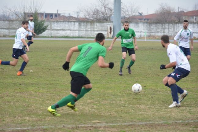 Ισόπαλο το ντέρμπι, ήττα της ΝΑΟΥΣΑΣ