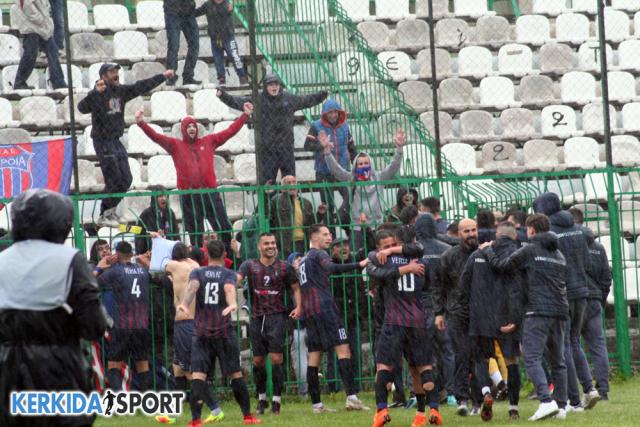 Πανηγυρίζει την επιστροφή της στην Football League η "Βασίλισσα"