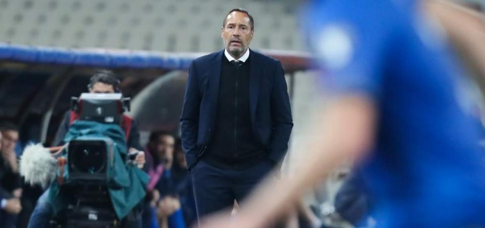 Στην πόρτα της εξόδου από την Εθνική ο Φαν Σιπ