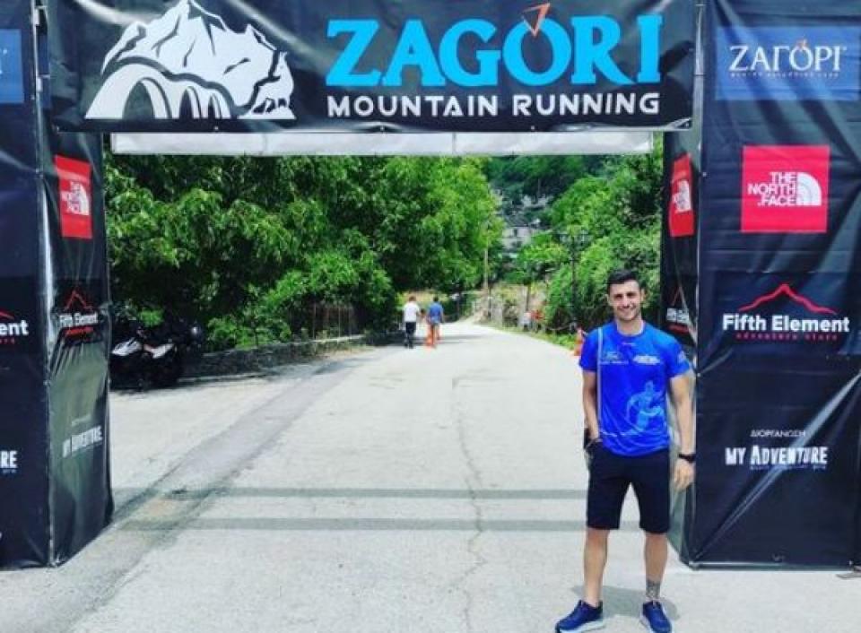 Χαράματα του Σαββάτου ο Βεροιώτης Μάνος Χαρισιάδης τρέχει για ιερό σκοπό