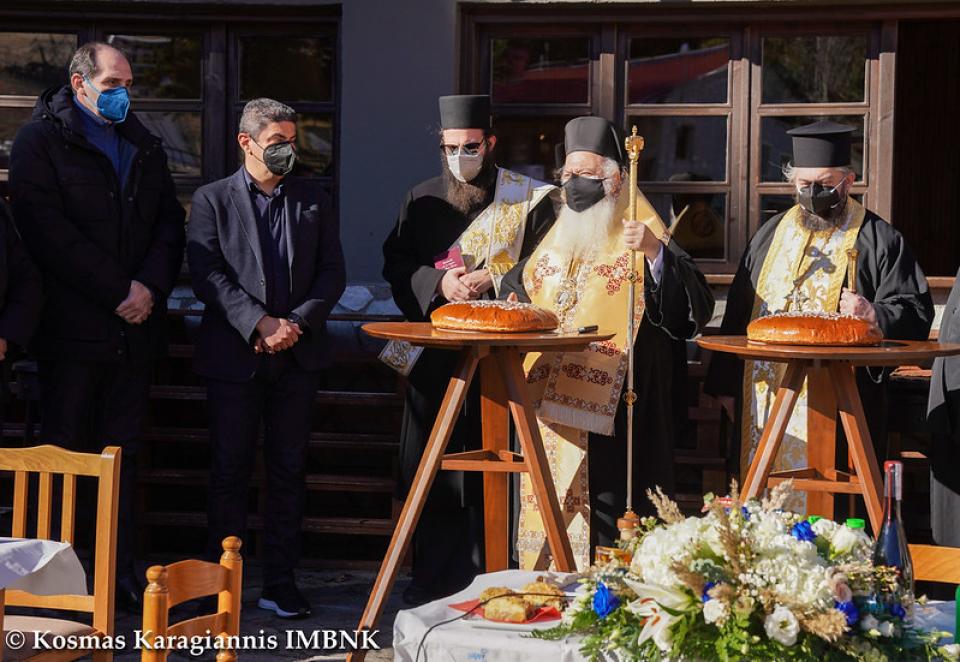Κοπή Βασιλόπιτας από τον Σεβασμιότατο στο Χ.Κ. Σελίου, παρουσία του Λευτέρη Αυγενάκη (φωτο)