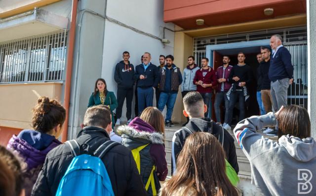 Μοίρασε μαθητικά εισιτήρια η ΠΑΕ ΒΕΡΟΙΑ (φωτο)