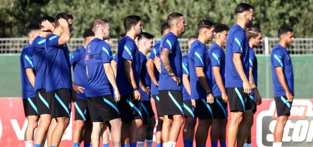 Εντυπωσιακές οι νέες φανέλες της Εθνικής (ΦΩΤΟ)