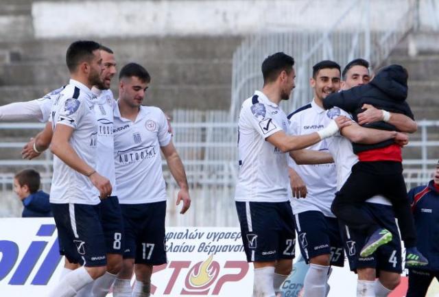 Football League: Συνέχισαν με νίκες Τρίκαλα και Ιωνικός