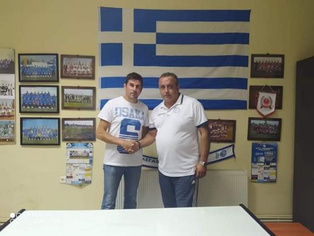 Καραμεταξάς και επίσημα στο τιμόνι της Αγίας Μαρίνας (φωτο)