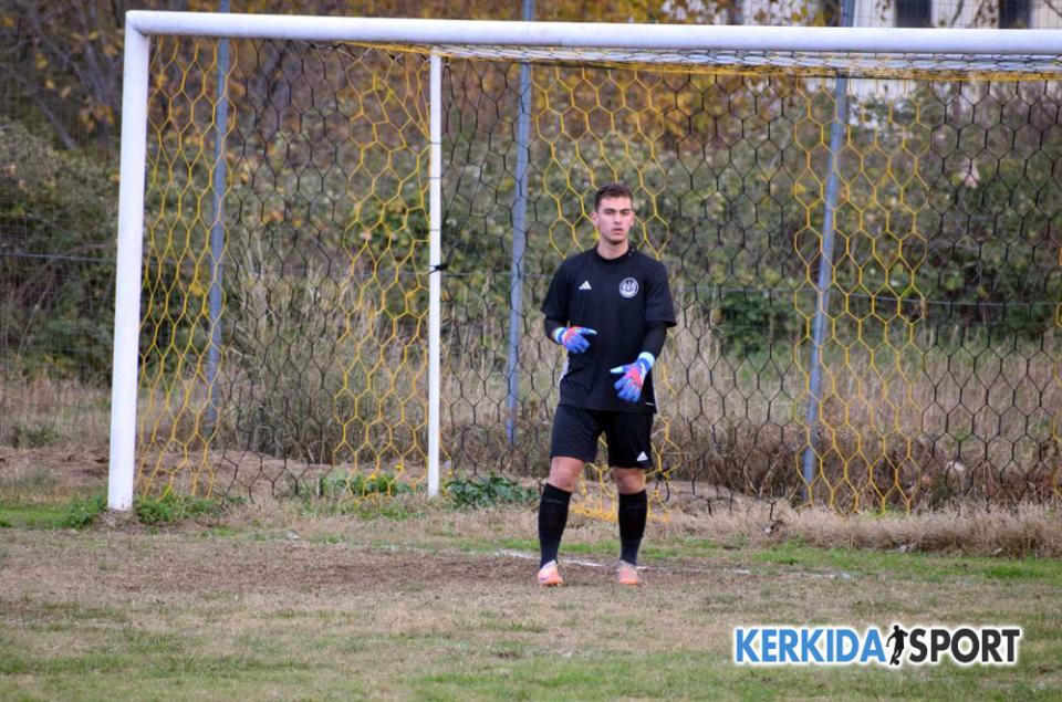 Τον σήκωσαν από το… κρεβάτι!