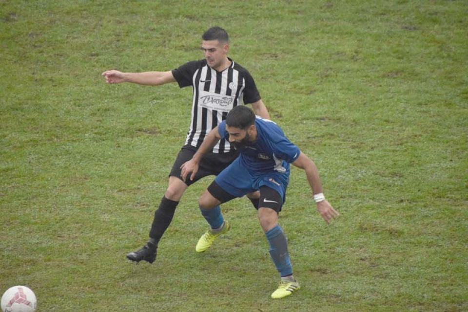 Στιγμιότυπα από το ματς Κυπέλλου μεταξύ Νάουσας - Αγκαθιάς