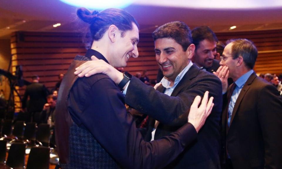 ΠΣΑΠ: "Ανίκανοι ή επικίνδυνοι;" - Αυγένακης: "Προς συζήτηση το θέμα των προπονήσεων"